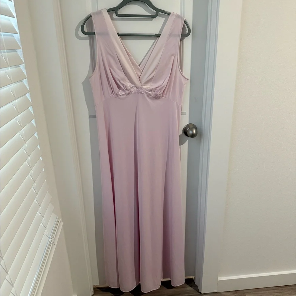 Vintage 1950s Vanity Fair Nightgown Blush Pink Slip Dress Floral Design Flowy - Picture 1 of 7